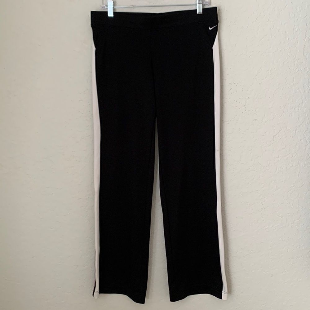 Nike Straight Leg Sport Women’s Pants Size M